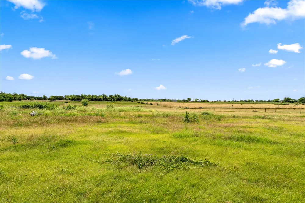 1325 County Road 269 Oglesby, TX 76561