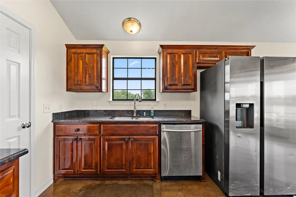 1325 County Road 269 Oglesby, TX 76561