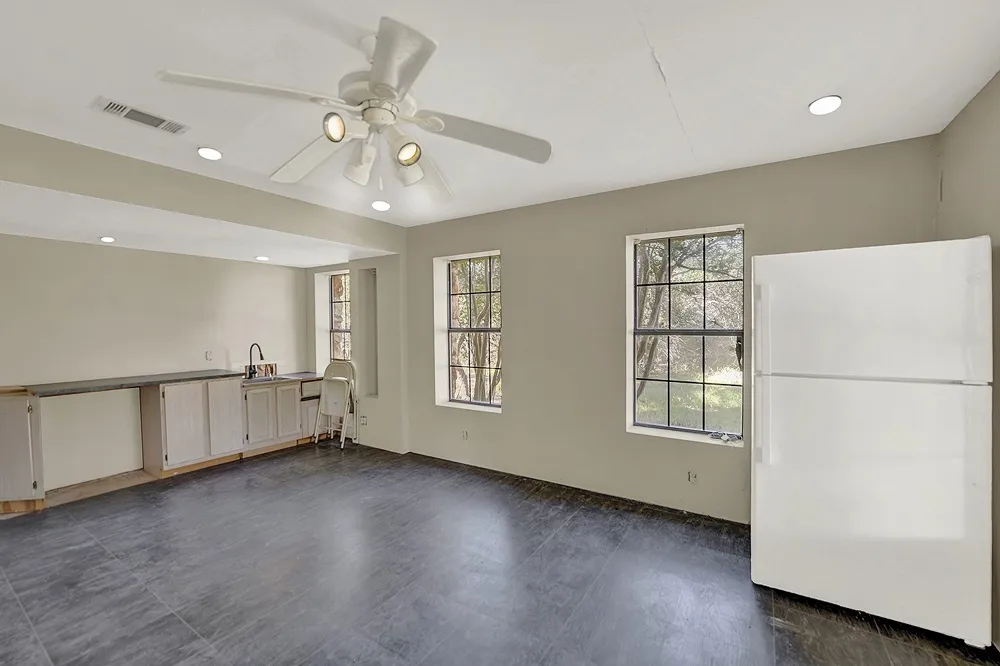 8015 Ozark Drive San Marcos, TX 78666