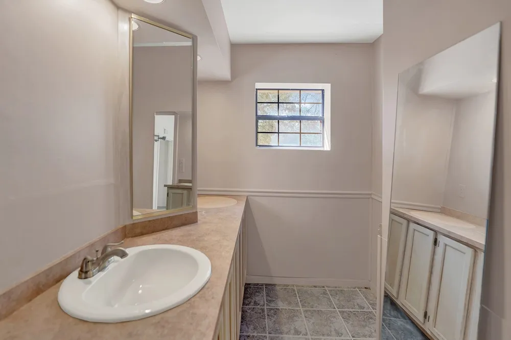 8015 Ozark Drive San Marcos, TX 78666