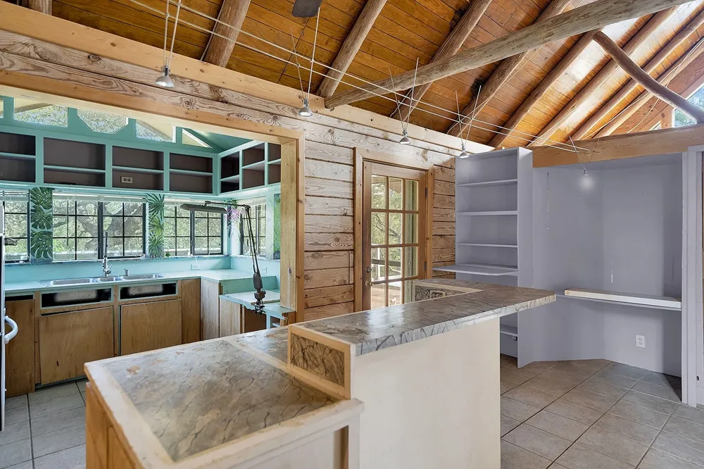 8015 Ozark Drive San Marcos, TX 78666