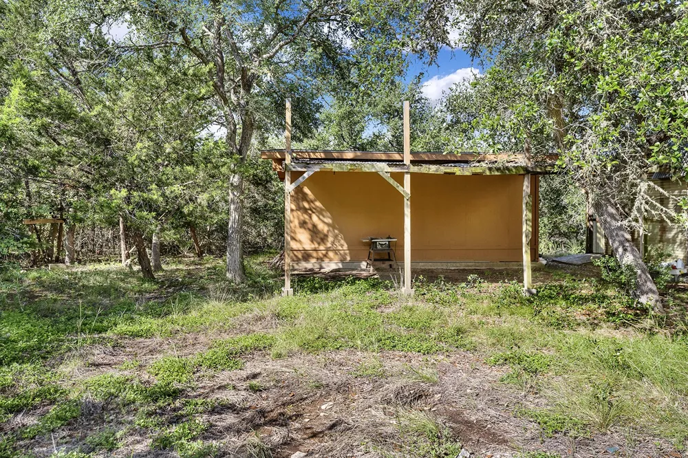8015 Ozark Drive San Marcos, TX 78666