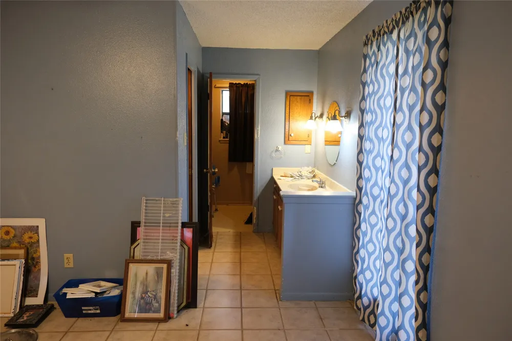 240 McAcres Drive McDade, TX 78650