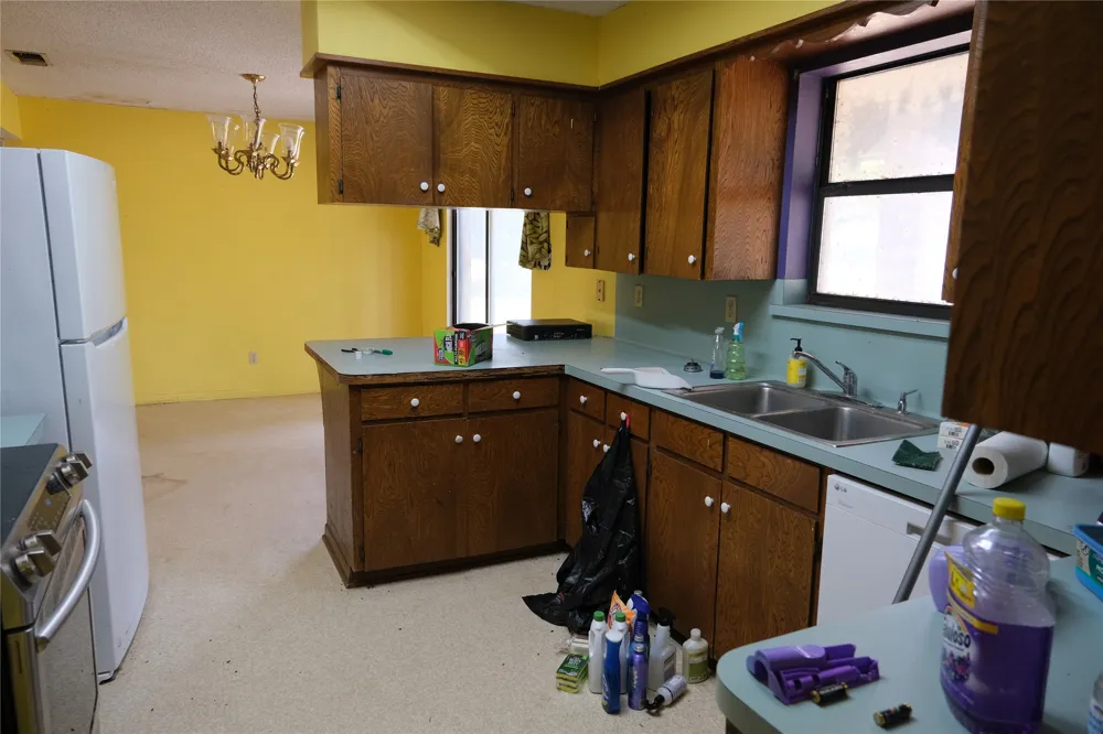 240 McAcres Drive McDade, TX 78650