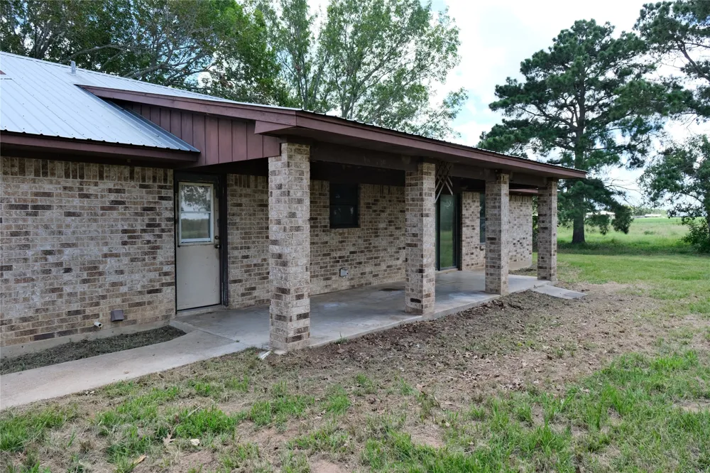 240 McAcres Drive McDade, TX 78650