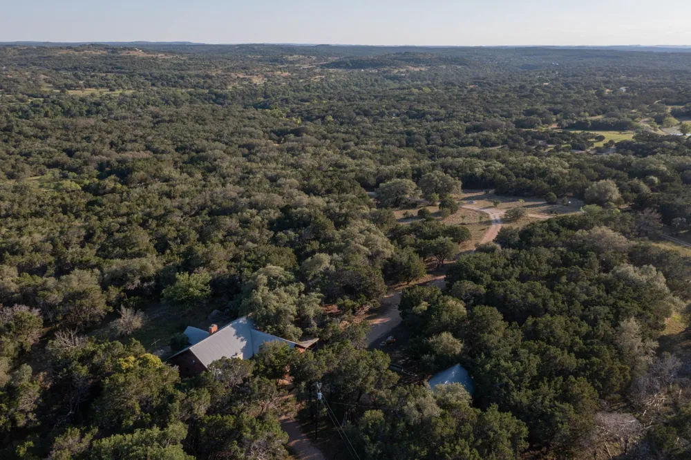 3303 Fearless Treadway Round Mountain, TX 78663