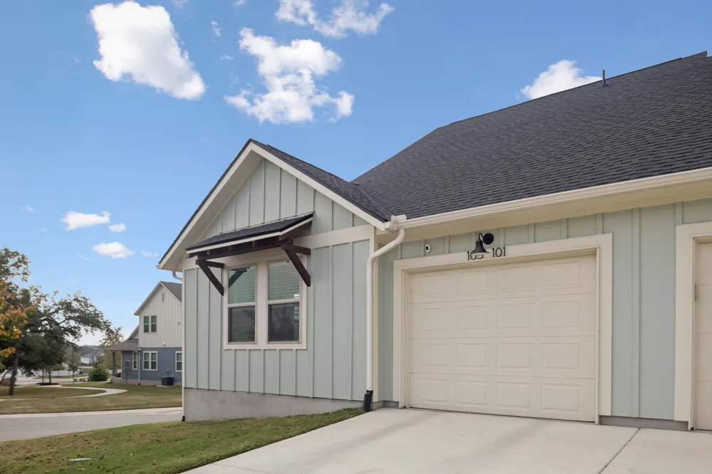 105 Lafitte Drive #101 San Marcos, TX 78666
