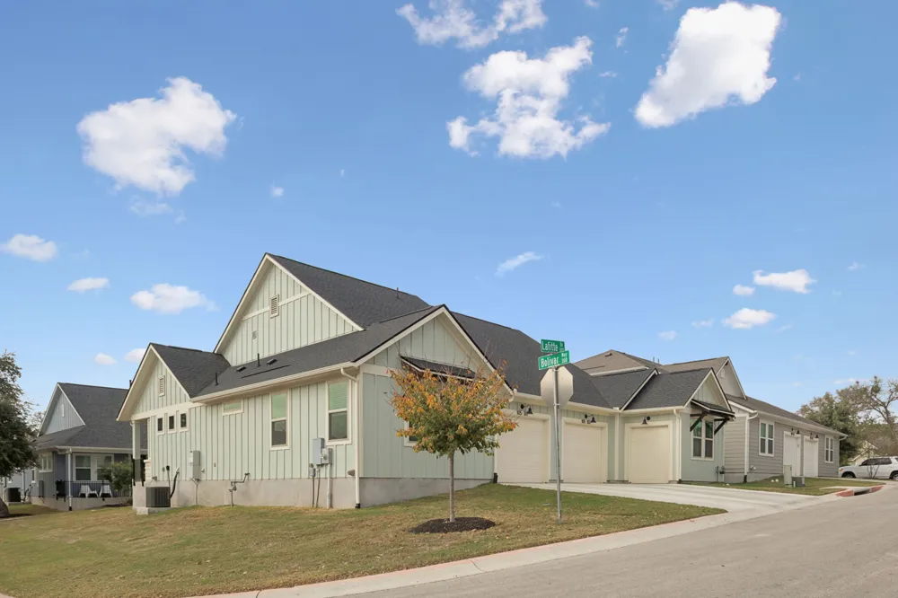 105 Lafitte Drive #101 San Marcos, TX 78666