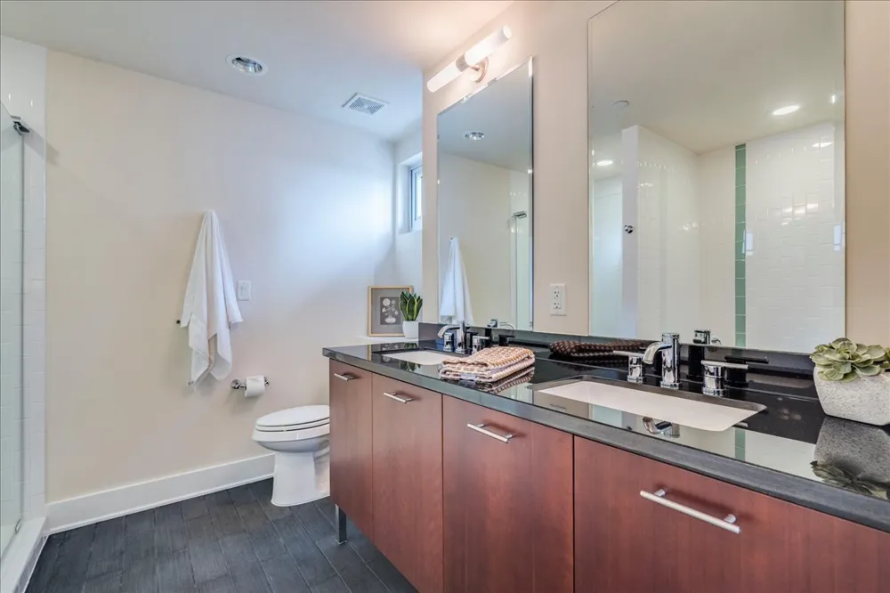 603 Davis Street #1704 Austin, TX 78701