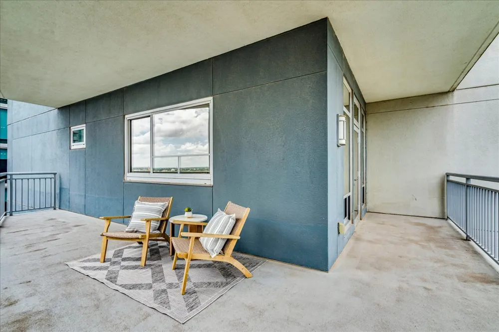 603 Davis Street #1704 Austin, TX 78701