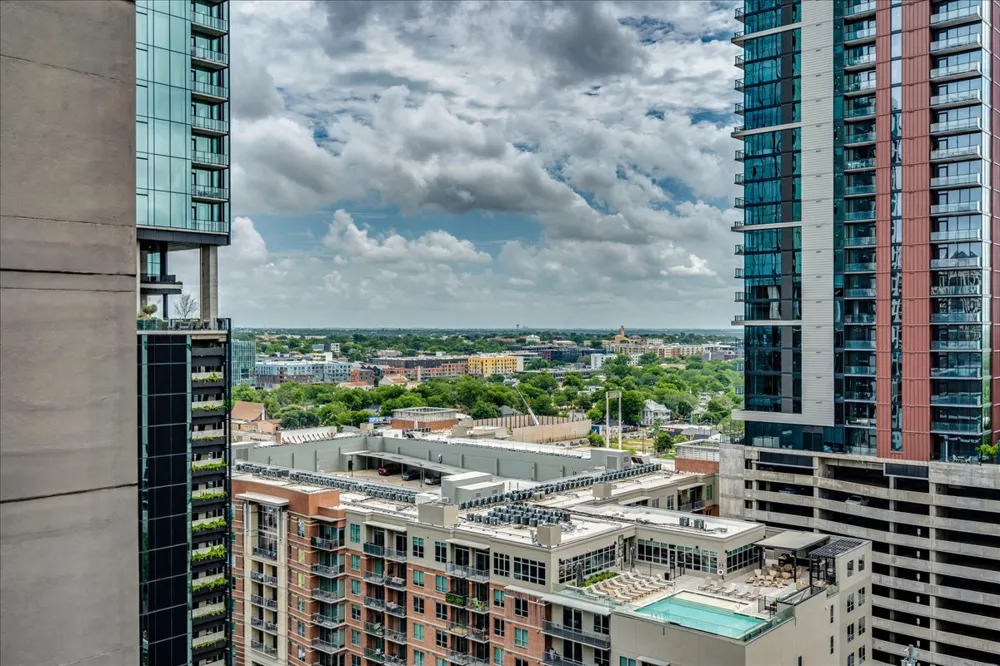 603 Davis Street #1704 Austin, TX 78701
