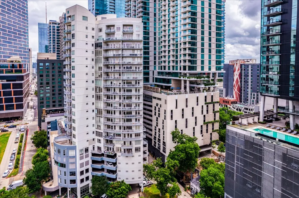 603 Davis Street #1704 Austin, TX 78701
