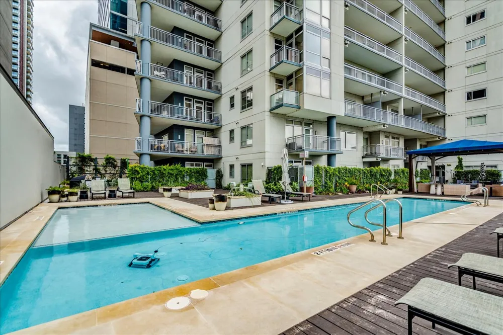 603 Davis Street #1704 Austin, TX 78701