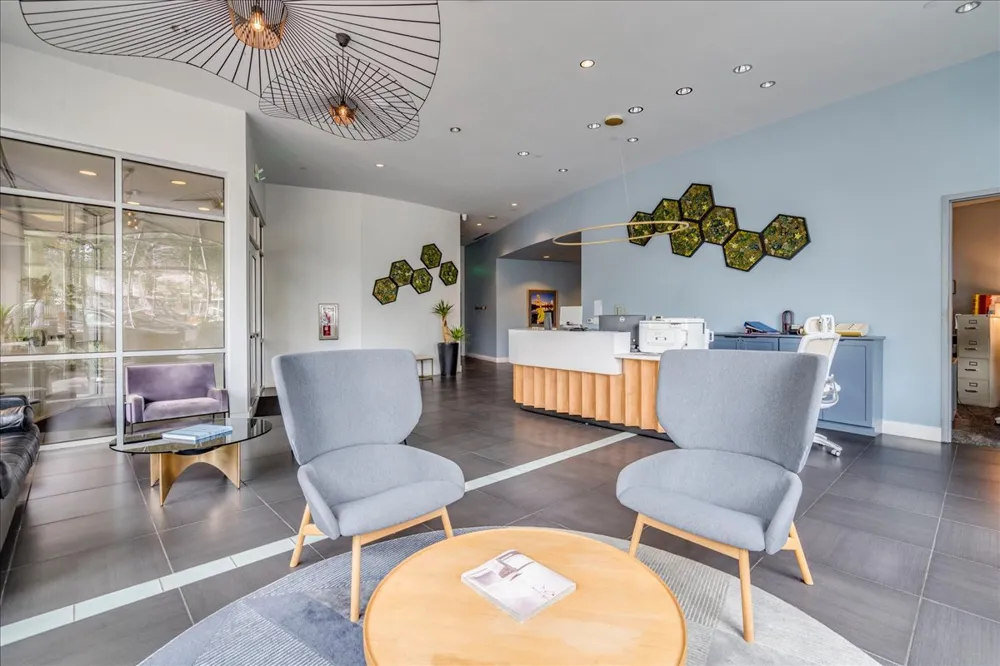 603 Davis Street #1704 Austin, TX 78701