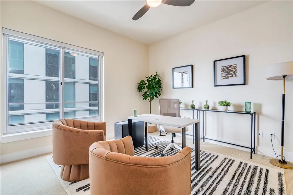 603 Davis Street #1704 Austin, TX 78701