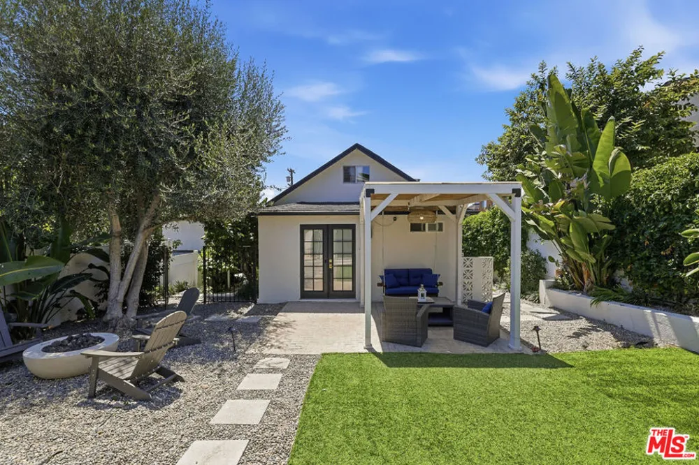 342 Fisher Street Los Angeles, CA 90042