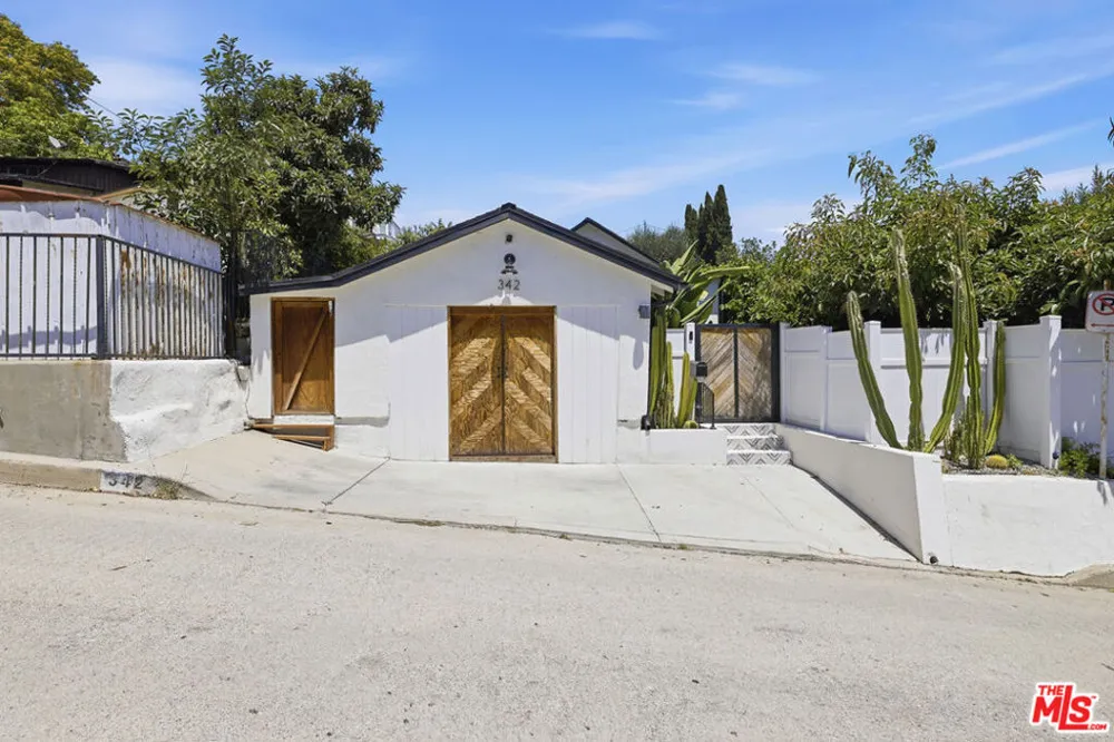 342 Fisher Street Los Angeles, CA 90042