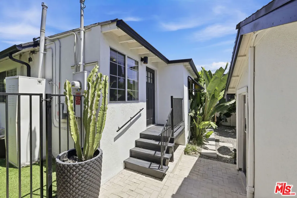 342 Fisher Street Los Angeles, CA 90042