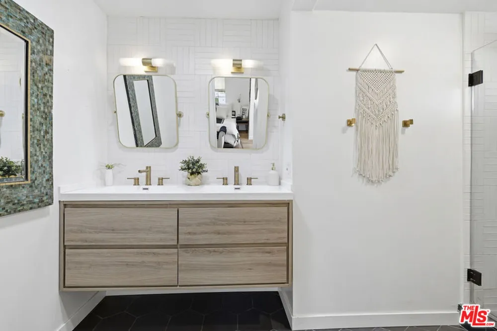 342 Fisher Street Los Angeles, CA 90042