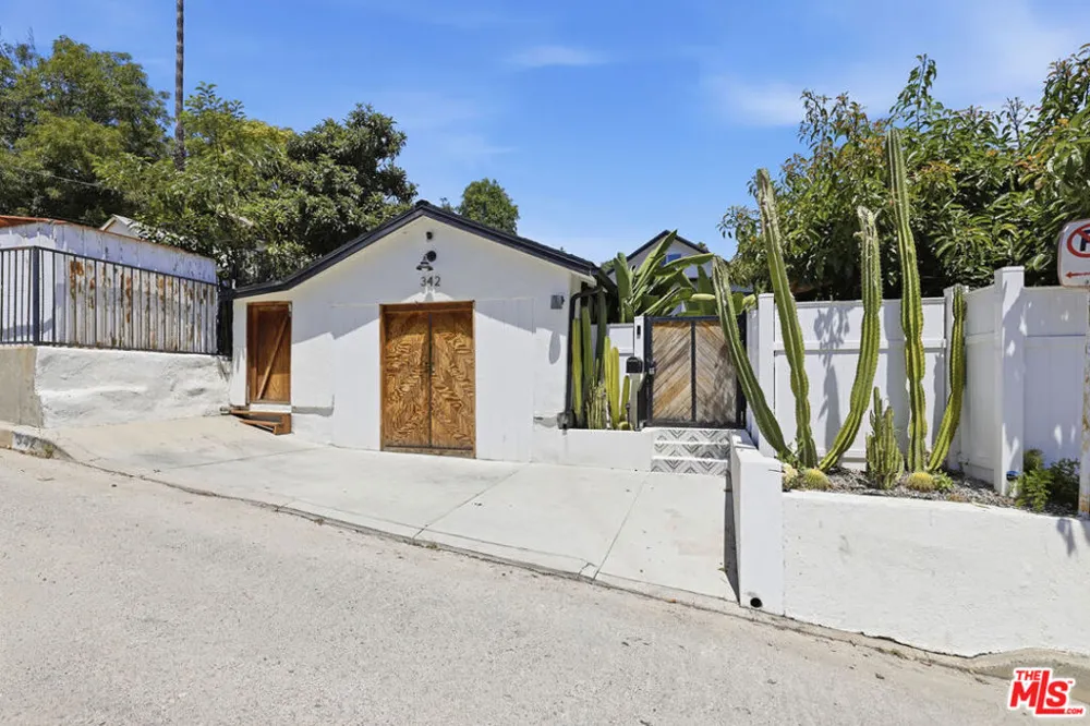 342 Fisher Street Los Angeles, CA 90042