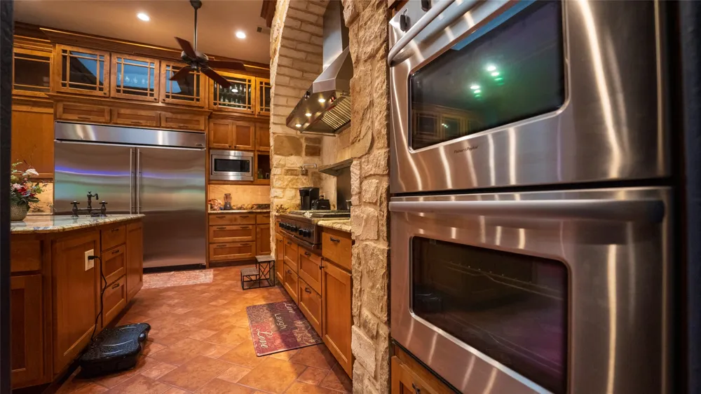 1908 County Road 305 Rockdale, TX 76567