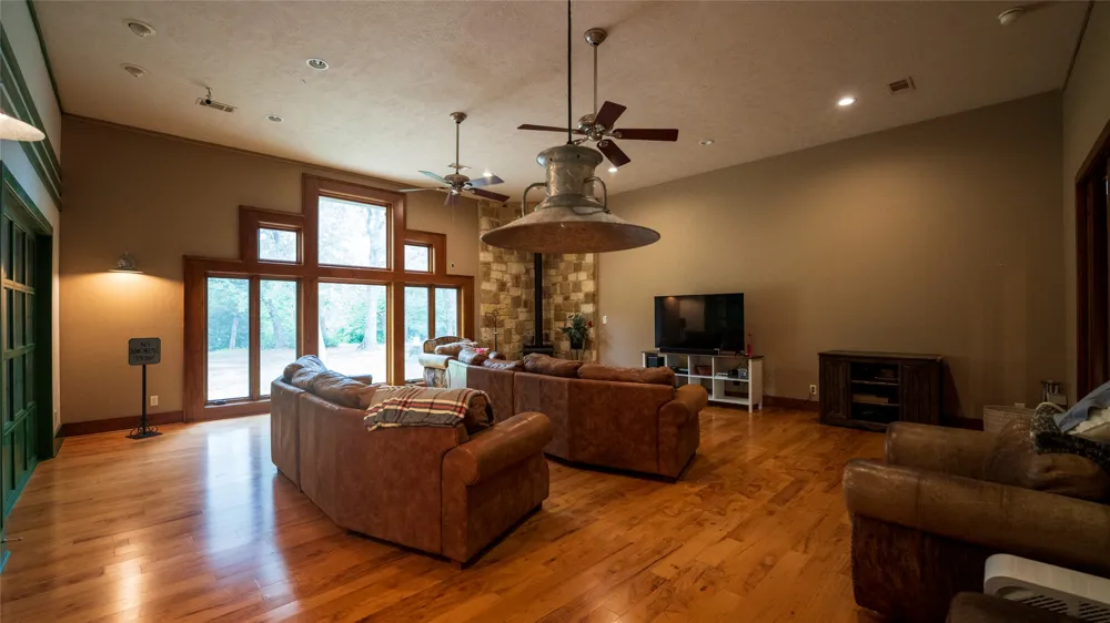 1908 County Road 305 Rockdale, TX 76567