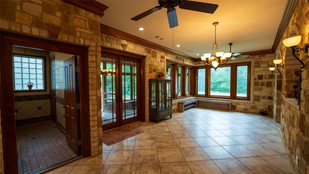1908 County Road 305 Rockdale, TX 76567