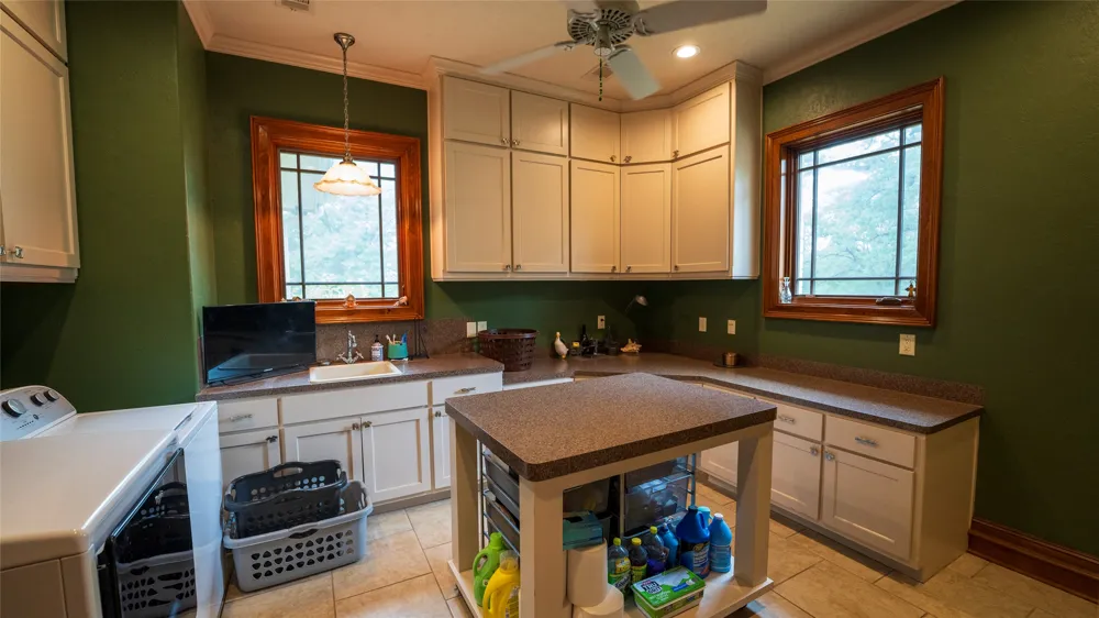 1908 County Road 305 Rockdale, TX 76567