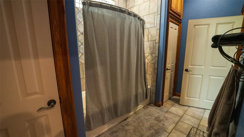 1908 County Road 305 Rockdale, TX 76567