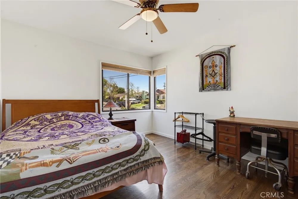 7871 Toland Avenue Los Angeles, CA 90045