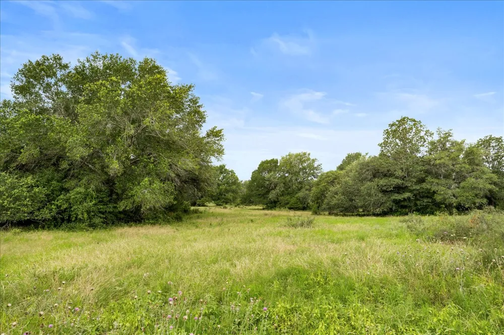 8413 Mach Road La Grange, TX 78945