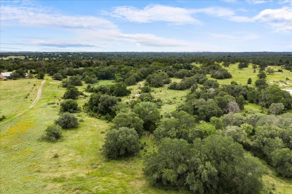 8413 Mach Road La Grange, TX 78945