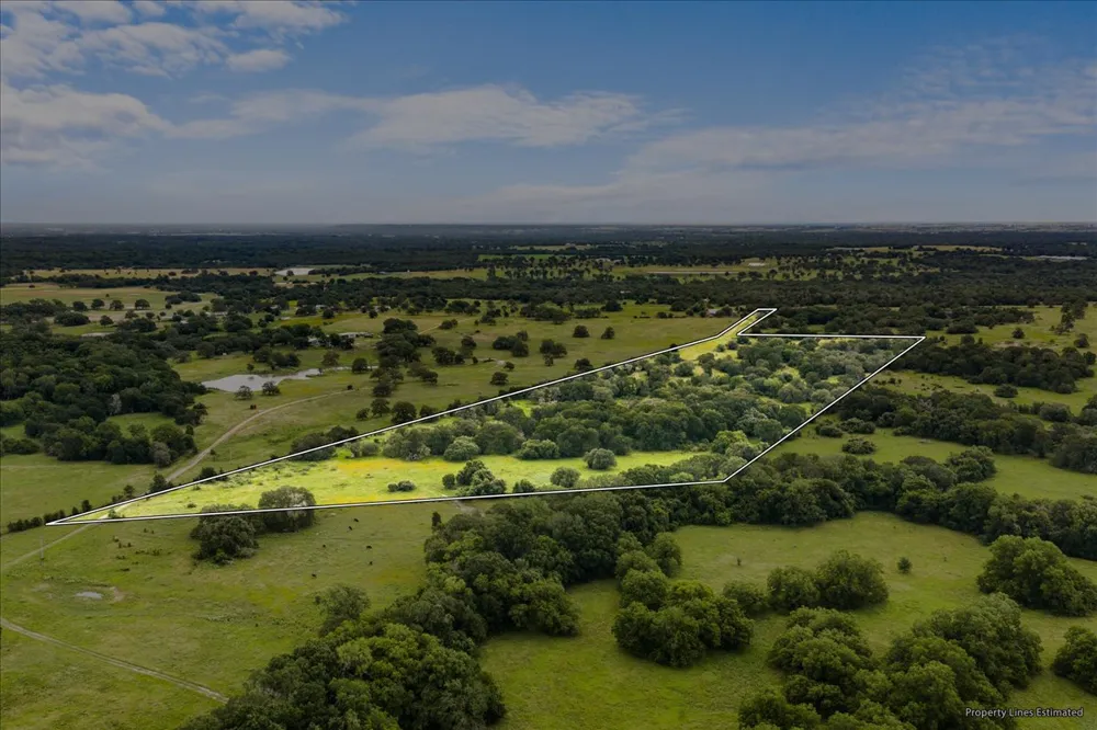 8413 Mach Road La Grange, TX 78945