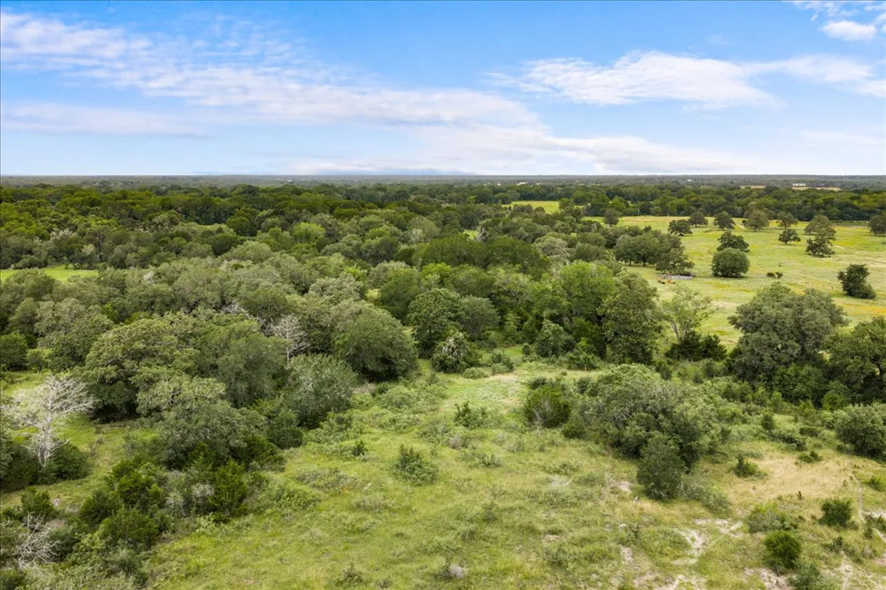 8413 Mach Road La Grange, TX 78945