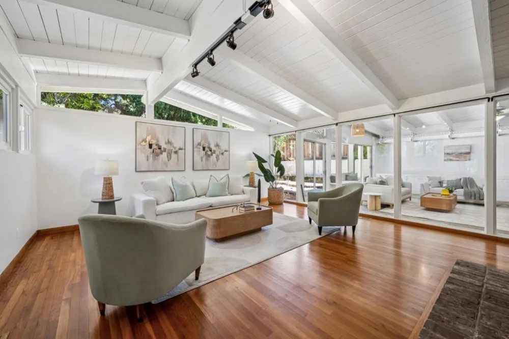 20210 Franklin Avenue Saratoga, CA 95070