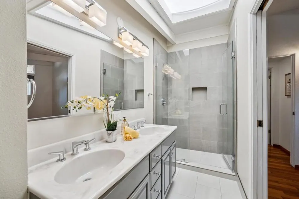 20210 Franklin Avenue Saratoga, CA 95070