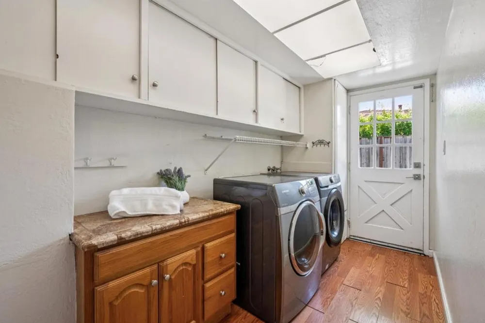 20210 Franklin Avenue Saratoga, CA 95070