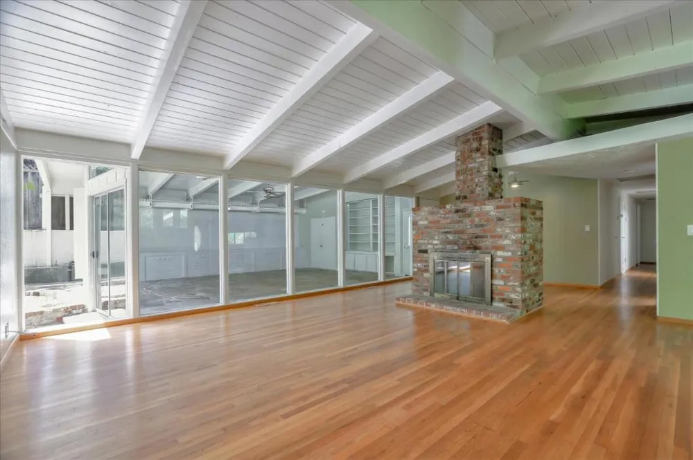 20210 Franklin Avenue Saratoga, CA 95070