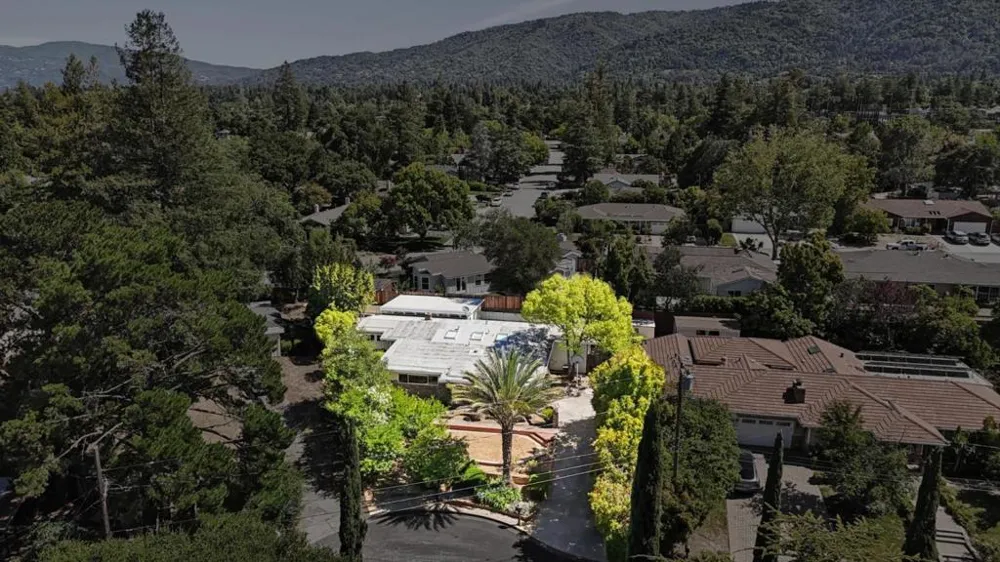 20210 Franklin Avenue Saratoga, CA 95070