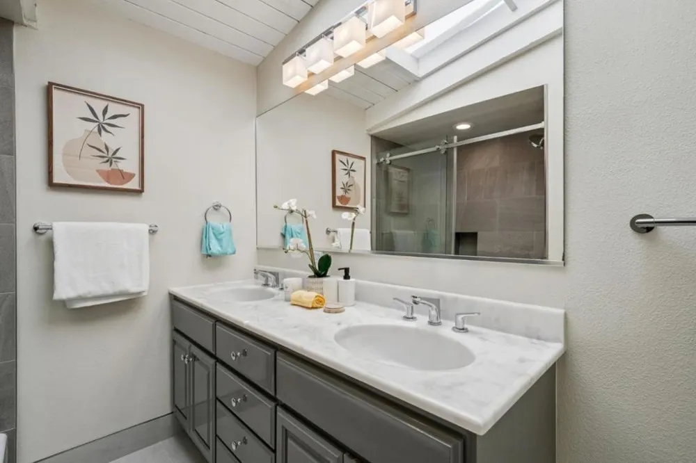 20210 Franklin Avenue Saratoga, CA 95070