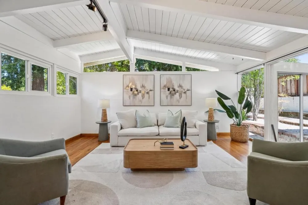 20210 Franklin Avenue Saratoga, CA 95070