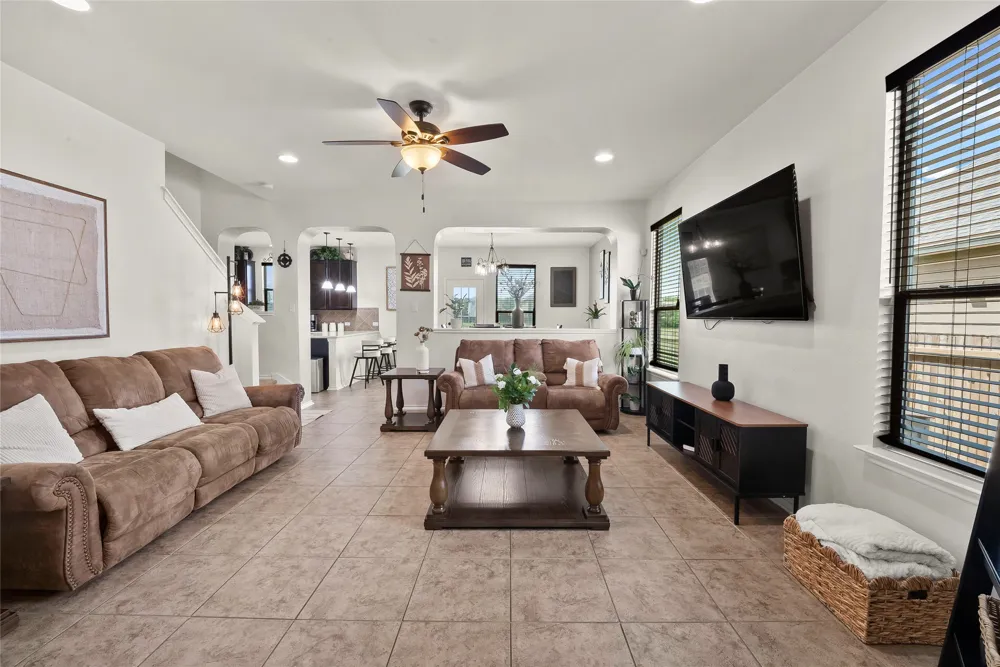 351 New Bridge Drive Kyle, TX 78640