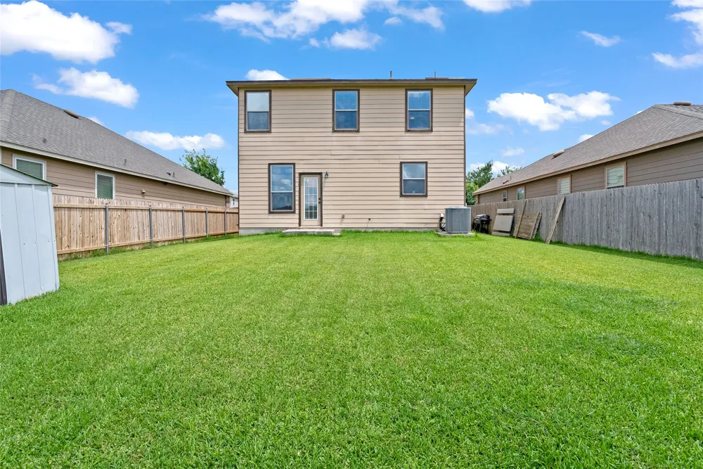 351 New Bridge Drive Kyle, TX 78640