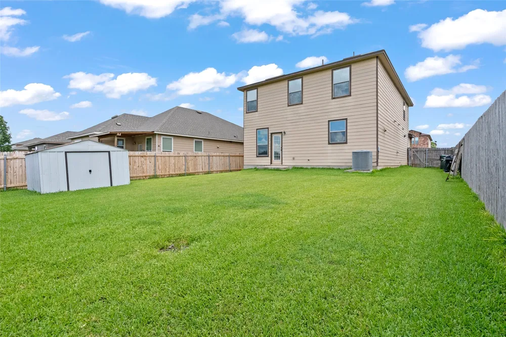 351 New Bridge Drive Kyle, TX 78640