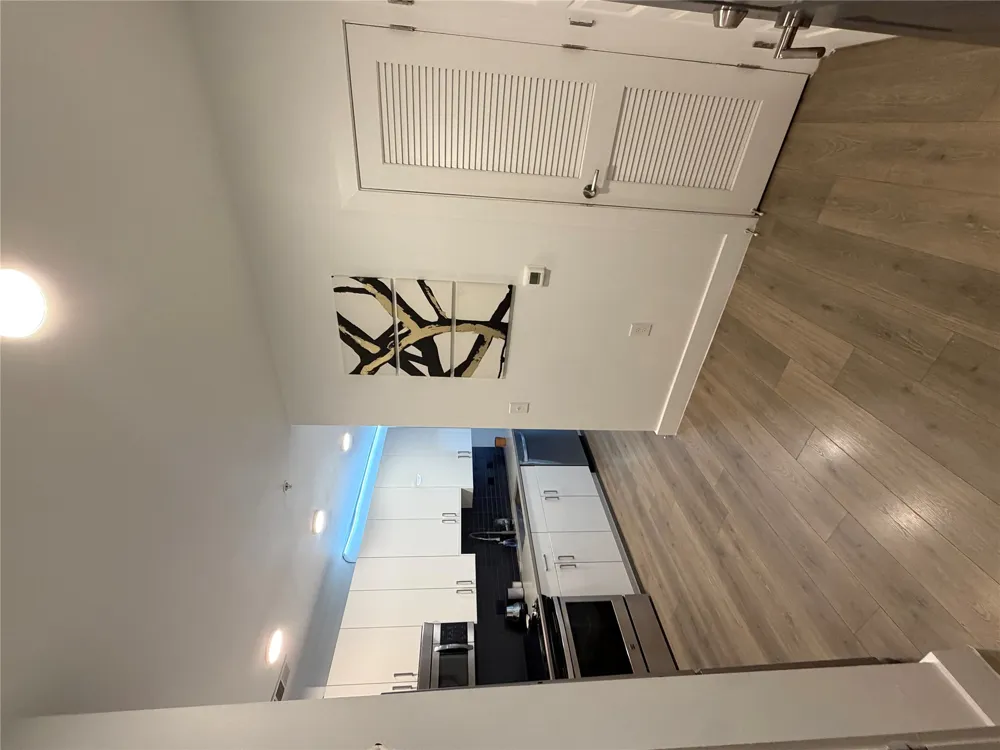 2213 Poquito Road #220 Austin, TX 78722