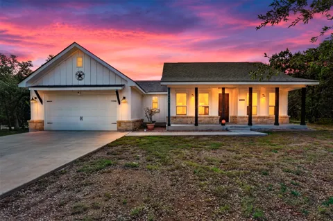 1619 Scenic View Drive