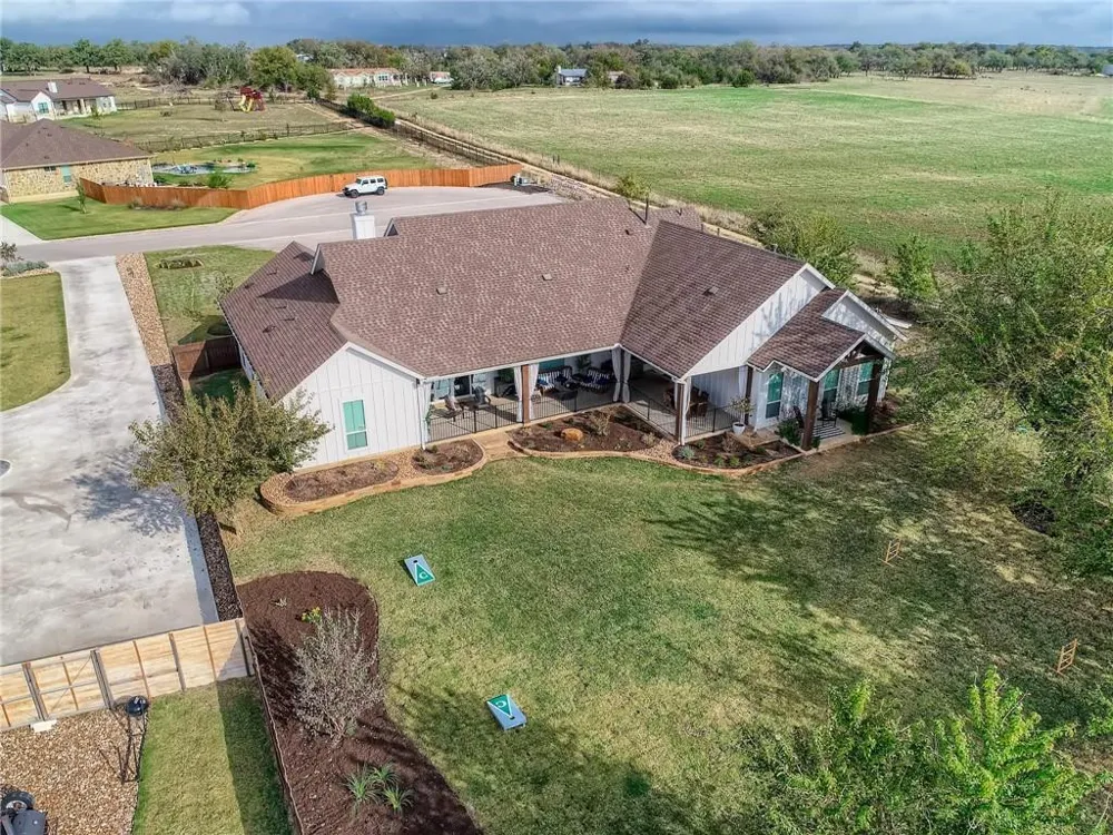 132 Huerta Road Florence, TX 76527