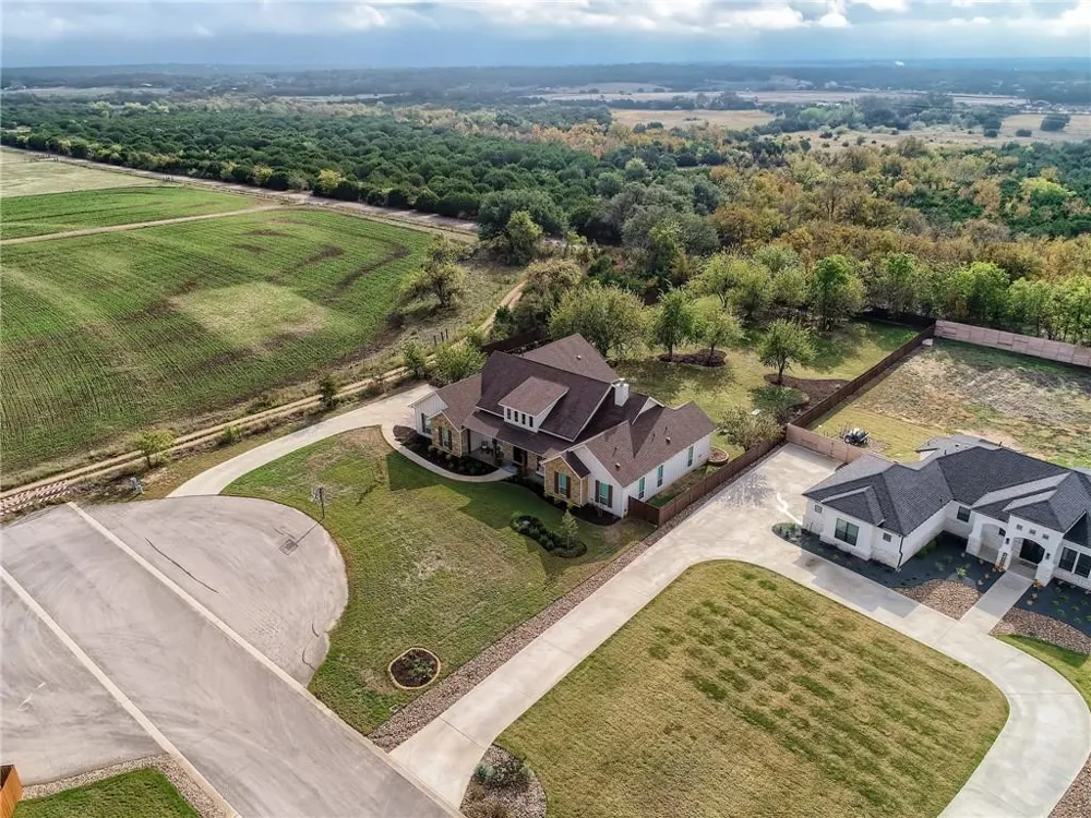 132 Huerta Road Florence, TX 76527