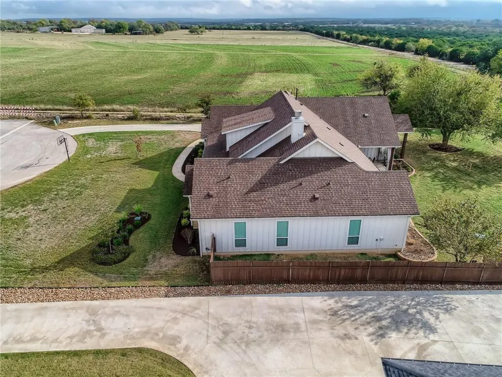 132 Huerta Road Florence, TX 76527