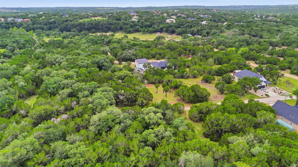 30 Meadow Oak Court Wimberley, TX 78676